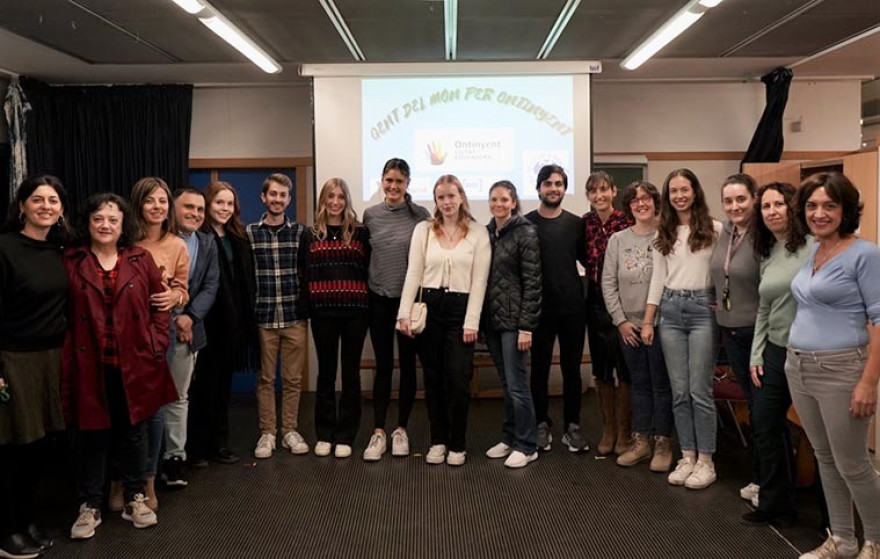 Auxiliars de conversa de 6 països participen en l’activitat “Gent del món per Ontinyent” dins la Setmana de la Ciutat Educadora