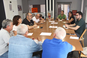 Nico Calabuig i M. Àngels Moreno analitzen amb disseminat i urbanitzacions la necessitat de millorar els serveis i la sostenibilitat