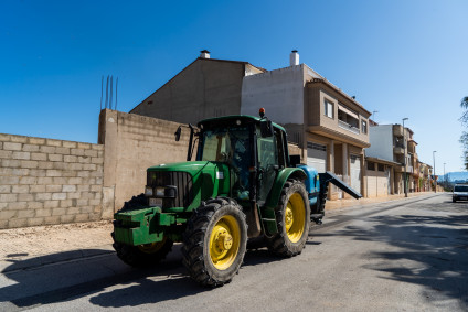 Viveros Plantvid desinfecta las calles de Aielo de Malferit