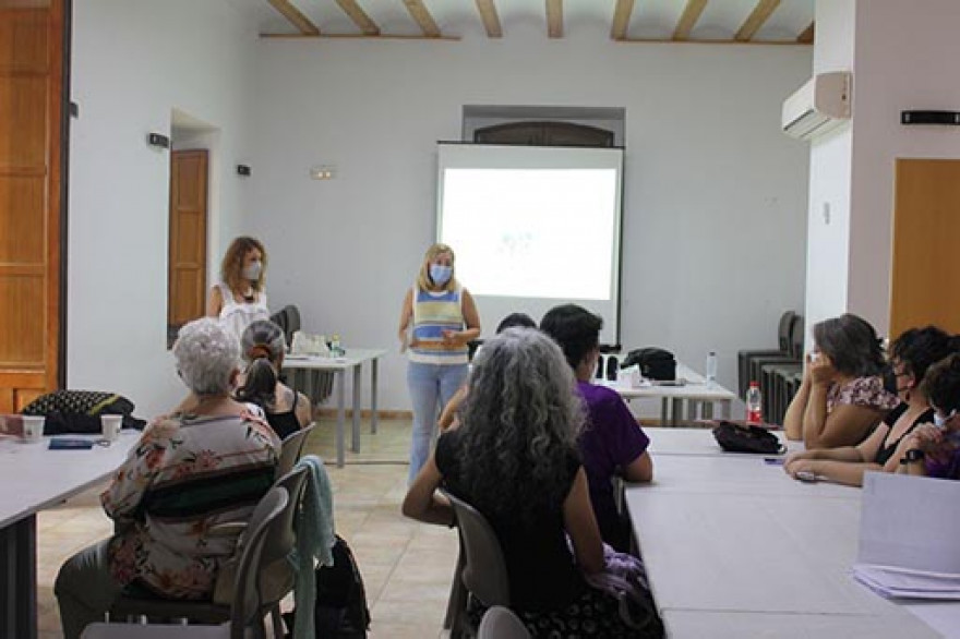 Igualtat impulsa una jornada de formació sobre autoestima i empoderament per al Consell de les Dones