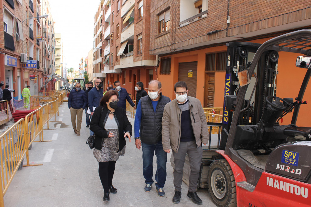 Ontinyent inicia la reurbanització del carrer Pare Fullana que duplicarà l’espai per als vianants