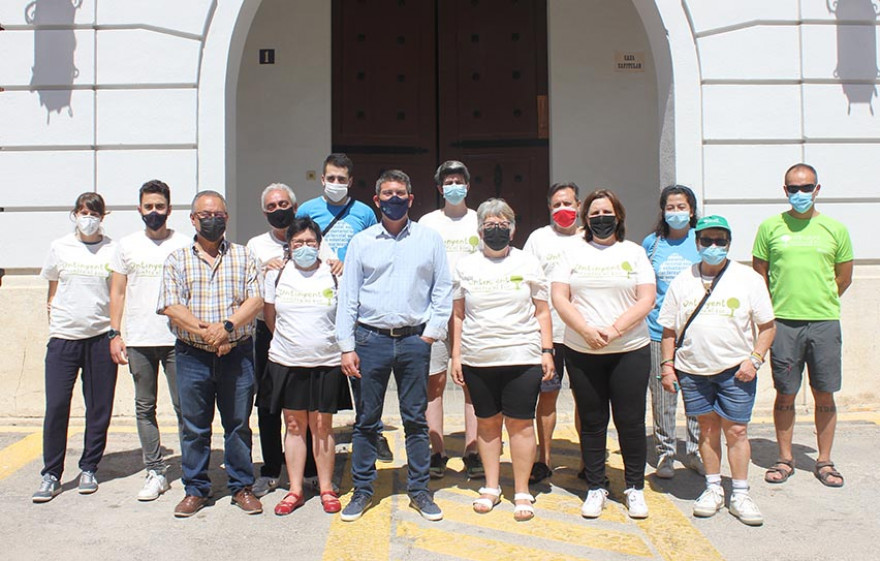 L&#039;Alcalde d&#039;Ontinyent felicita les voluntàries contra el foc que rescataren els joves accidentats