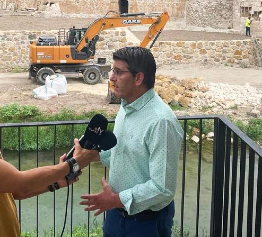 Les obres de restauració del Pont Vell d’Ontinyent recuperen els bancals adjacents a l’antic molí