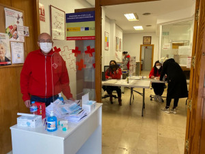 El Ayuntamiento de Ontinyent y Cruz Roja apoyan a 400 familias vulnerables frente a la COVID-19