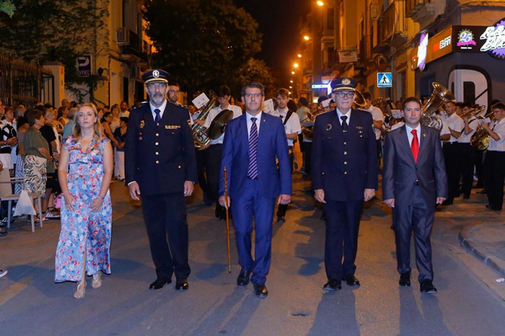 Una emotiva “Baixada del Crist” protagonitza el cap de setmana d’actes religiosos de les festes de Moros i Cristians d’Ontinyent